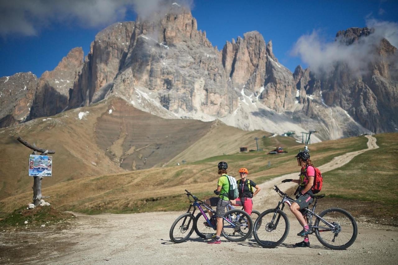 Hotel Soreghes Gran Chalet Campitello di Fassa